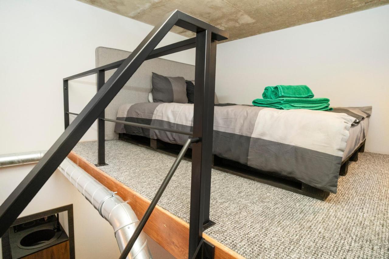 Teeny Tiny Lofts In Center Каунас Екстериор снимка
