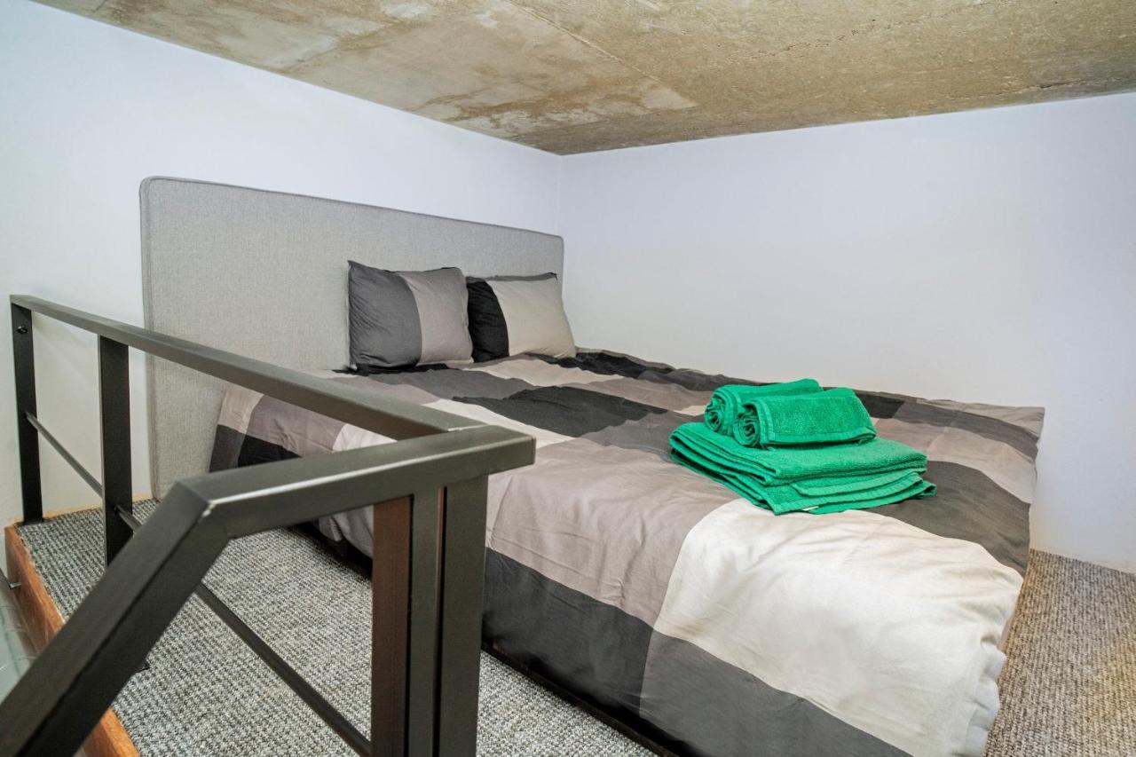 Teeny Tiny Lofts In Center Каунас Екстериор снимка