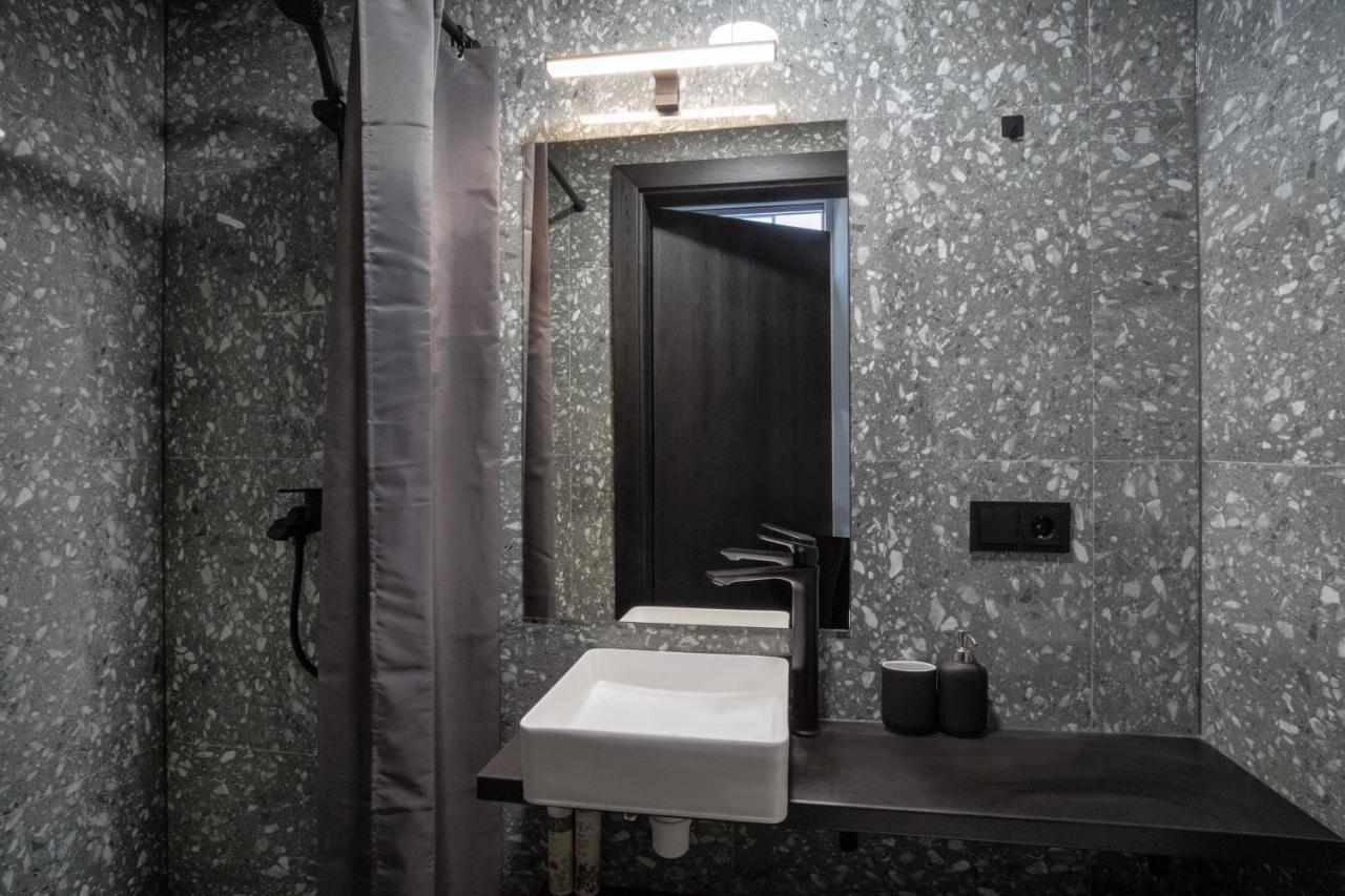 Teeny Tiny Lofts In Center Каунас Екстериор снимка